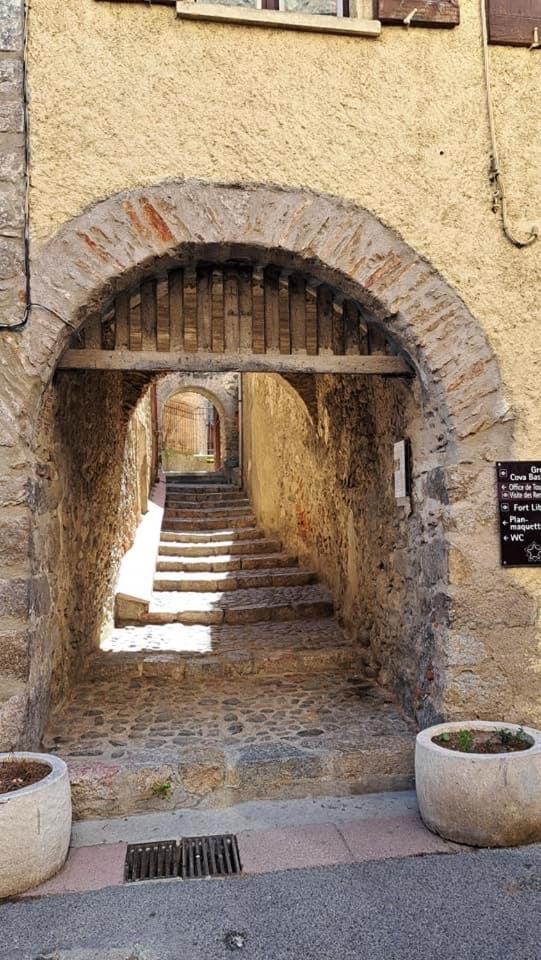 Maison Les Ramparts Villefranche-de-Conflent Exterior photo